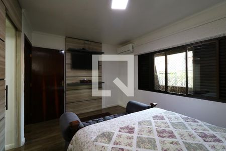 Casa à venda com 452m², 4 quartos e 12 vagasSuíte 4