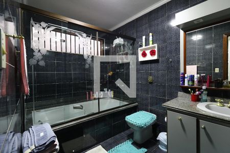 Casa à venda com 452m², 4 quartos e 12 vagasBanheiro da Suíte 4