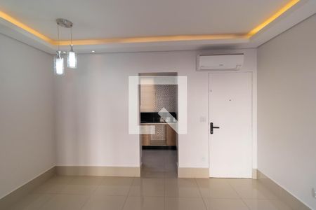 Salas de apartamento à venda com 3 quartos, 71m² em Jardim Santa Genebra, Campinas