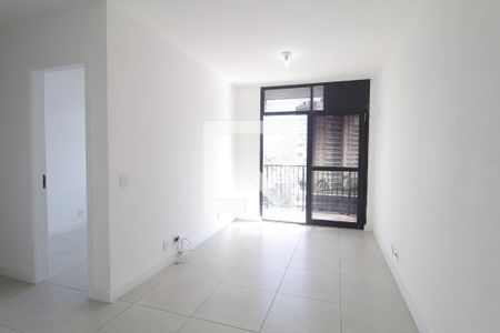 Apartamento para alugar com 70m², 3 quartos e 1 vagaSala