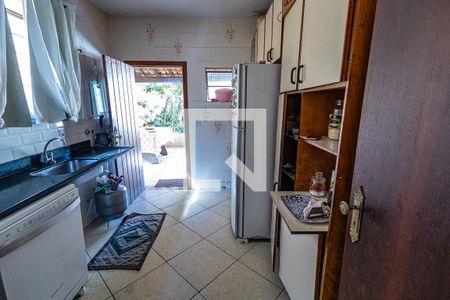 Casa à venda com 360m², 3 quartos e 2 vagasCozinha