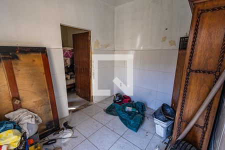 Casa à venda com 360m², 3 quartos e 2 vagasSala / barracão