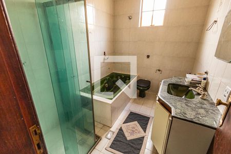 Casa à venda com 360m², 3 quartos e 2 vagasSuite
