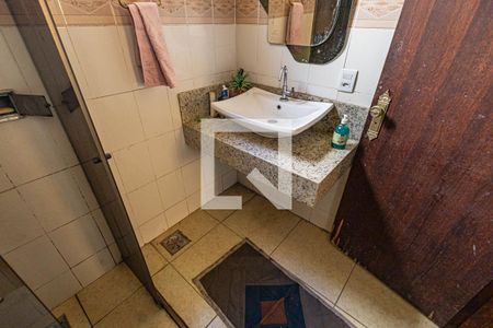 Casa à venda com 360m², 3 quartos e 2 vagasBanheiro