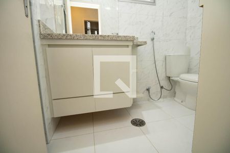 Banheiro de apartamento para alugar com 2 quartos, 72m² em Vila Nova Conceição, São Paulo