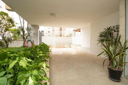 Apartamento para alugar com 72m², 2 quartos e 1 vaga Apartamento para alugar com 72m², 2 quartos e 1 vagaÁrea comum - Pátio interno