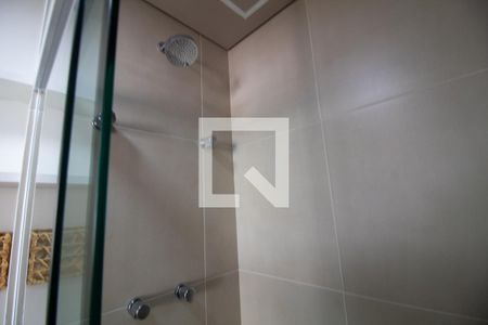 Banheiro de kitnet/studio para alugar com 1 quarto, 42m² em Campo Belo, São Paulo