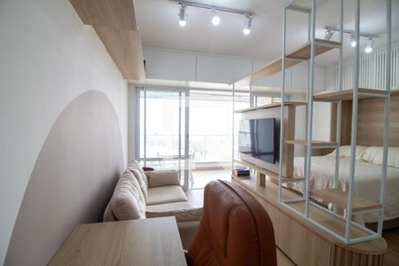 Sala de kitnet/studio para alugar com 1 quarto, 42m² em Campo Belo, São Paulo