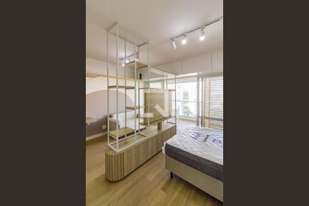 Quarto de kitnet/studio à venda com 1 quarto, 42m² em Campo Belo, São Paulo