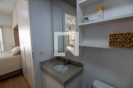 Banheiro de kitnet/studio para alugar com 1 quarto, 42m² em Campo Belo, São Paulo
