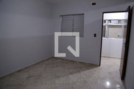 Quarto 2 de casa para alugar com 2 quartos, 150m² em Vila Cavaton, São Paulo