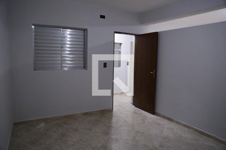 Quarto 2 de casa para alugar com 2 quartos, 150m² em Vila Cavaton, São Paulo
