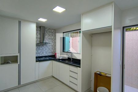 Casa para alugar com 112m², 3 quartos e 1 vagacozinha