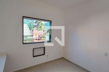 quarto 1 de casa para alugar com 3 quartos, 112m² em Jacarepaguá, Rio de Janeiro