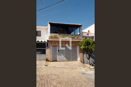 Casa para alugar com 130m², 3 quartos e 2 vagas Casa para alugar com 130m², 3 quartos e 2 vagasFachada