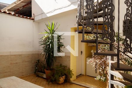 Casa para alugar com 130m², 3 quartos e 2 vagas Casa para alugar com 130m², 3 quartos e 2 vagasÁrea Externa