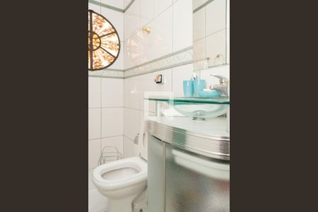 Casa para alugar com 130m², 3 quartos e 2 vagas Casa para alugar com 130m², 3 quartos e 2 vagasBanheiro