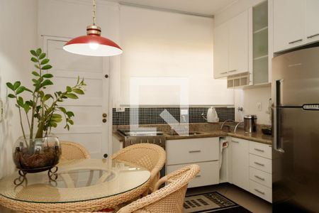 Casa para alugar com 130m², 3 quartos e 2 vagas Casa para alugar com 130m², 3 quartos e 2 vagasCozinha