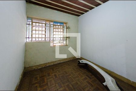 Quarto 1 de casa à venda com 7 quartos, 480m² em Bonfim, Belo Horizonte