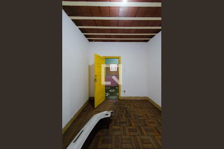 Quarto 1 de casa à venda com 7 quartos, 480m² em Bonfim, Belo Horizonte