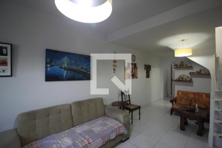 Sala de casa à venda com 3 quartos, 150m² em Vila Santa Maria, São Paulo