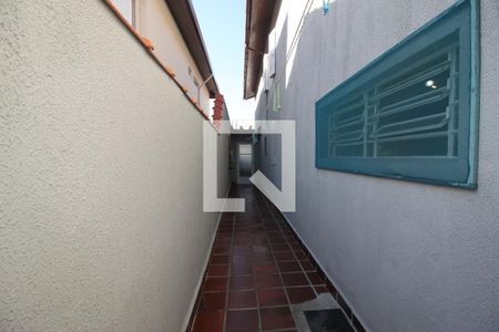 Casa para alugar com 150m², 3 quartos e 2 vagasCorredor Externo