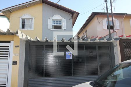 Casa para alugar com 150m², 3 quartos e 2 vagasFachada