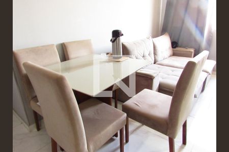 Sala de apartamento para alugar com 2 quartos, 45m² em Vila Suzana, São Paulo