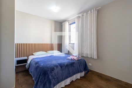 Quarto 2 - Suíte de apartamento para alugar com 2 quartos, 70m² em Novo Mundo, Curitiba