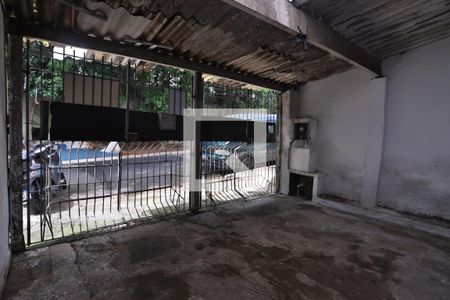 Casa à venda com 100m², 2 quartos e 2 vagasGaragem