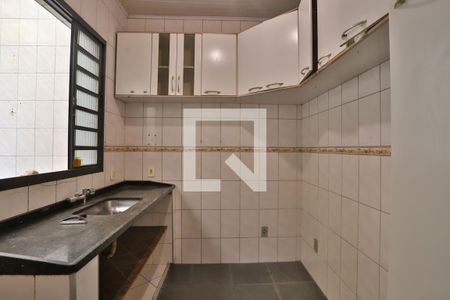 Casa à venda com 100m², 2 quartos e 2 vagasCozinha