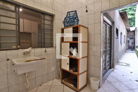 Casa à venda com 100m², 2 quartos e 2 vagasLavanderia