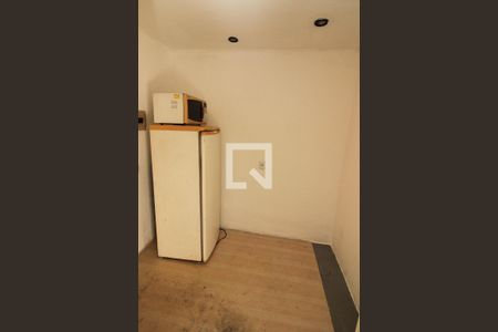 Cozinha de kitnet/studio para alugar com 1 quarto, 22m² em Azenha, Porto Alegre