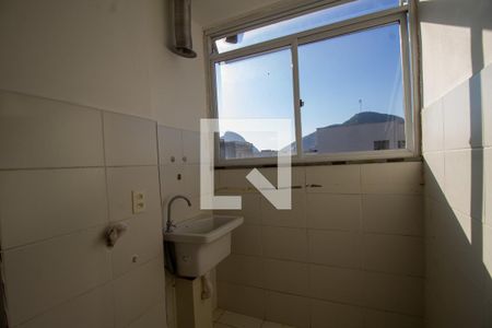 Apartamento à venda com 44m², 2 quartos e sem vaga Apartamento à venda com 44m², 2 quartos e sem vagaCozinha e Área de Serviço