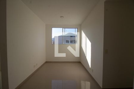 Sala de apartamento para alugar com 2 quartos, 44m² em Vargem Pequena, Rio de Janeiro