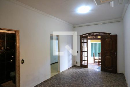 Sala de casa para alugar com 2 quartos, 60m² em Boa Vista, Belo Horizonte