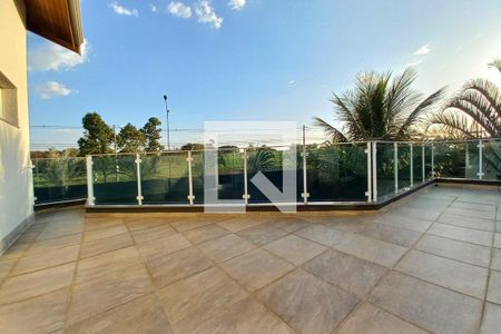 Casa de condomínio à venda com 345m², 3 quartos e 6 vagas Casa de condomínio à venda com 345m², 3 quartos e 6 vagasVaranda da Suíte 3