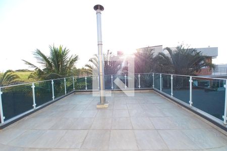 Casa de condomínio à venda com 345m², 3 quartos e 6 vagas Casa de condomínio à venda com 345m², 3 quartos e 6 vagasVaranda da Suite 2