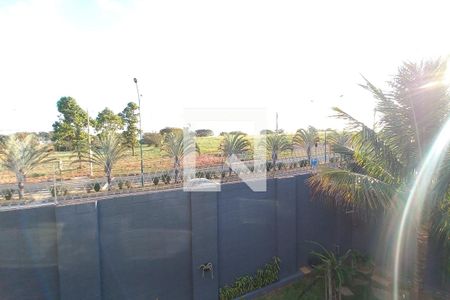 Casa de condomínio à venda com 345m², 3 quartos e 6 vagas Casa de condomínio à venda com 345m², 3 quartos e 6 vagasVista da Varanda