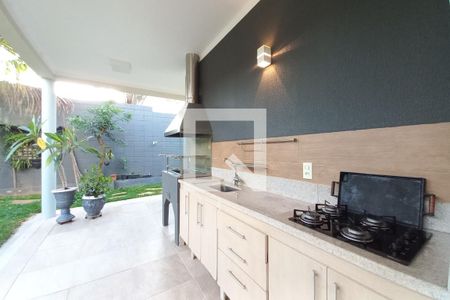 Casa de condomínio à venda com 345m², 3 quartos e 6 vagas Casa de condomínio à venda com 345m², 3 quartos e 6 vagasÁrea gourmet