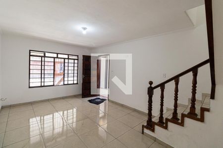 Sala de casa para alugar com 3 quartos, 150m² em Jardim Ponte Rasa, São Paulo