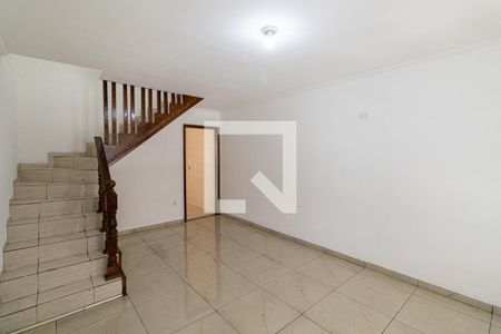 Sala de casa para alugar com 3 quartos, 150m² em Jardim Ponte Rasa, São Paulo