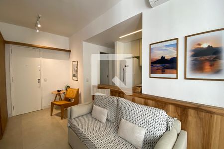 Sala/Cozinha de apartamento à venda com 1 quarto, 43m² em Leblon, Rio de Janeiro