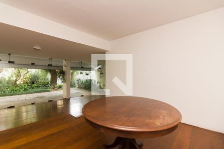 Sala de casa à venda com 5 quartos, 387m² em Alto de Pinheiros, São Paulo