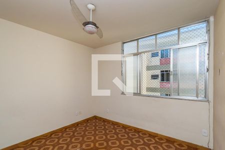 Sala de apartamento para alugar com 2 quartos, 45m² em Parada de Lucas, Rio de Janeiro
