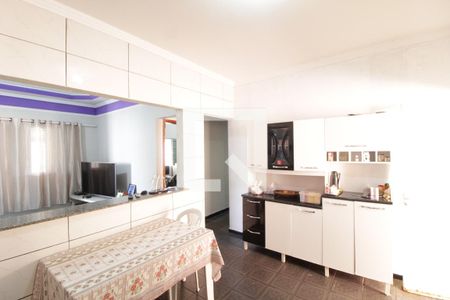 Casa para alugar com 150m², 2 quartos e 3 vagasCozinha