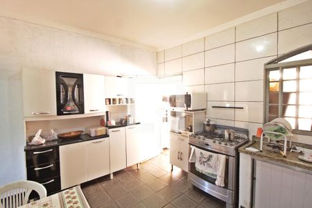 Casa para alugar com 150m², 2 quartos e 3 vagasCozinha