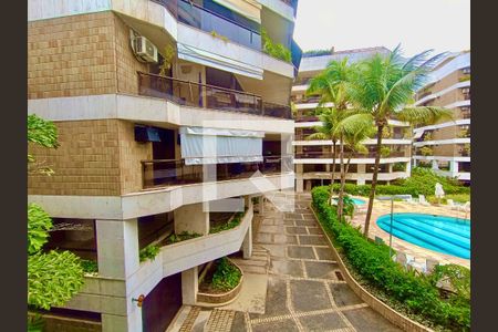 Apartamento à venda com 260m², 3 quartos e 4 vagasVaranda vista 