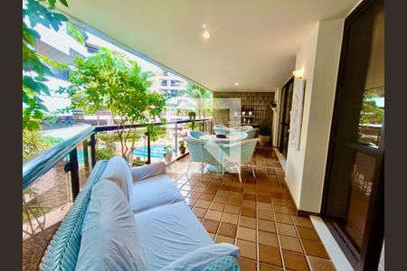 Varanda  de apartamento à venda com 3 quartos, 260m² em Lagoa, Rio de Janeiro