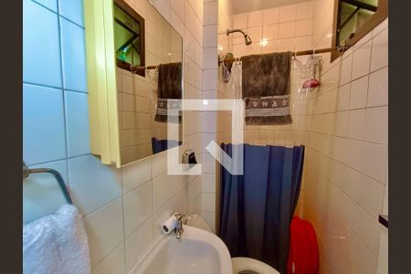 Apartamento à venda com 260m², 3 quartos e 4 vagasBanheiro serviço 